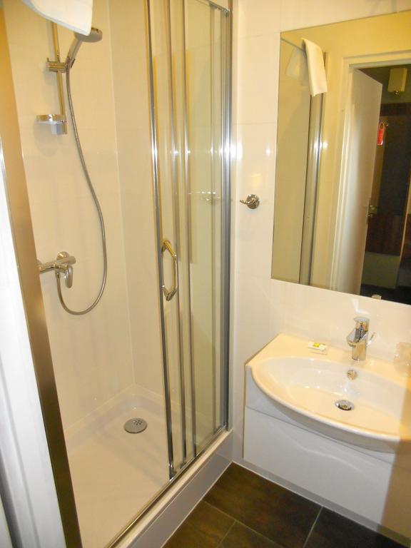 Hotel Srodmiejski Zielona Góra Szoba fotó