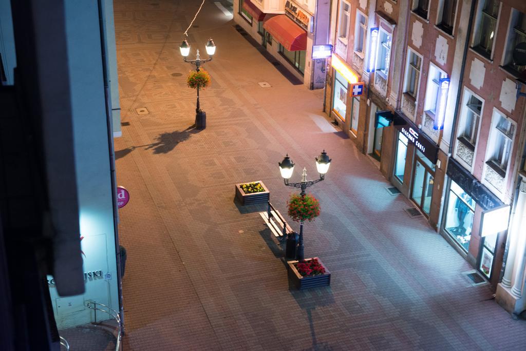 Hotel Srodmiejski Zielona Góra Kültér fotó